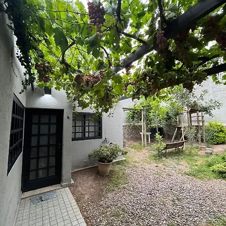 Paso De Los Andes 1450 Mendoza Suites Exterior photo